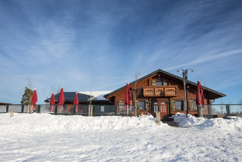 Graf-Stolberg-Hütte im Winter bei Willingen